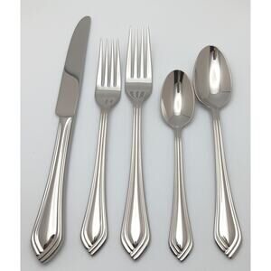 Reed & Barton Brookhaven 5 Piece Place Set 18/10 Stainless Flatware Vietnam